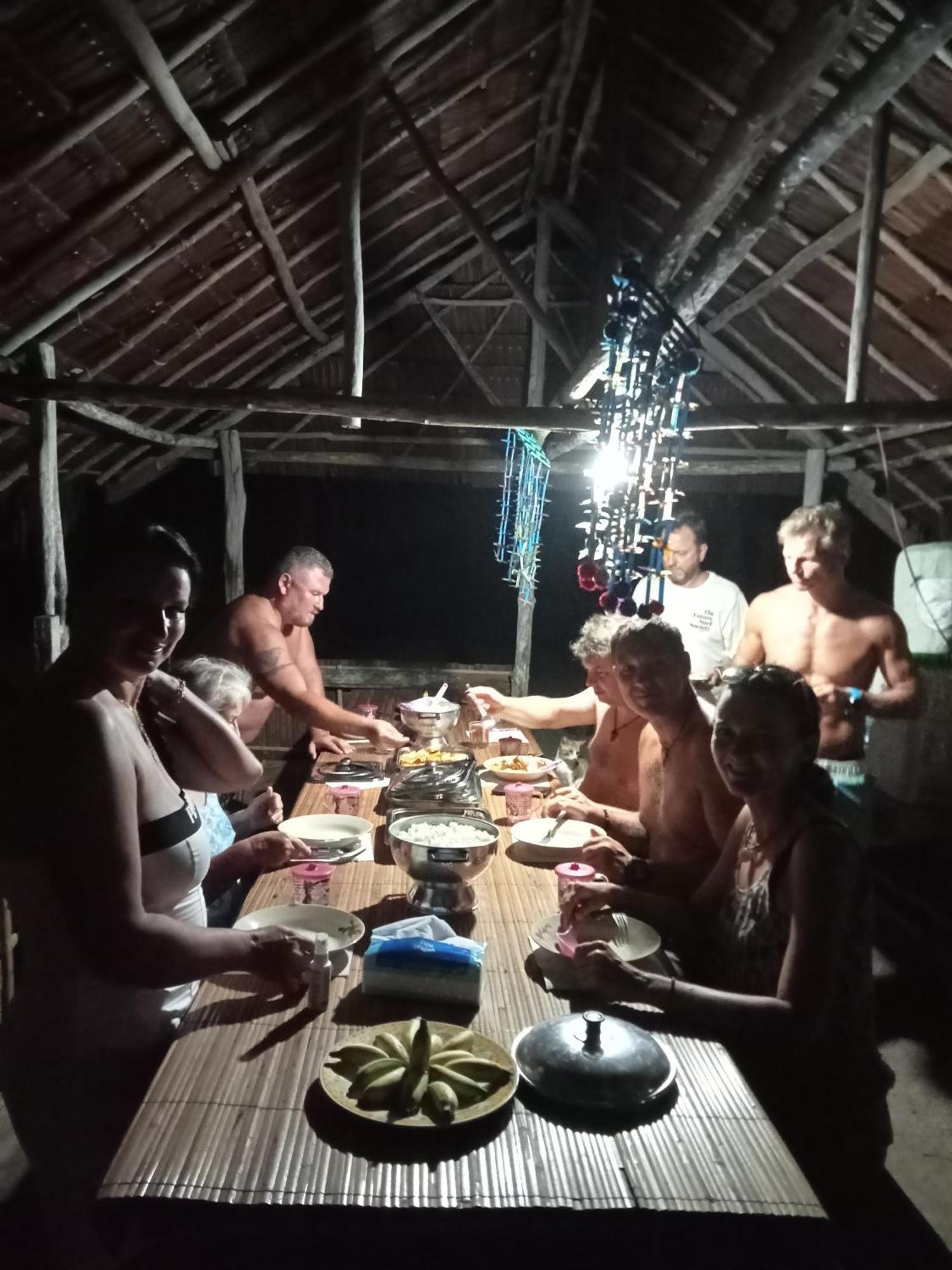 Kri Ransiwor Homestay المظهر الخارجي الصورة